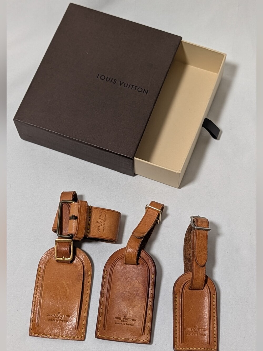 Vintage Louis Vuitton Leather Luggage Tags Set of 3 w/ Original Box - Picture 2 of 16